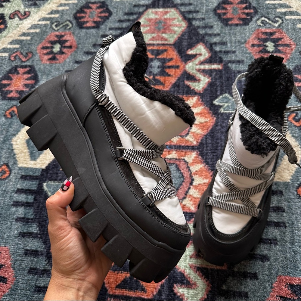 Circus by Sam Edelman Black and White Lace Up Boots